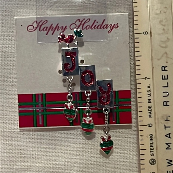Christmas Joy Dress Pin. - Picture 1 of 3